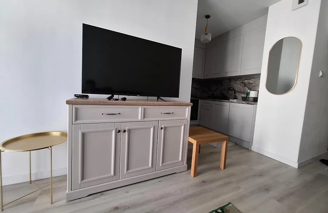 Bagry Rooms2 - Apartament z sypialnią i miejscem postojowym-1